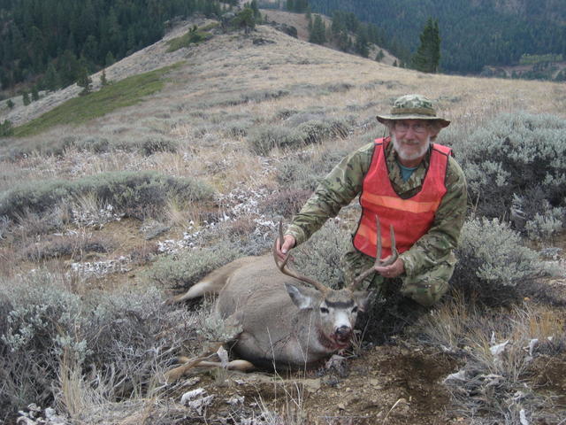 2009 Hunting partners mule deer