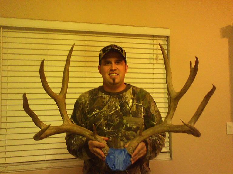 Re: 190&amp;quot; california D5 buck and freak non typical