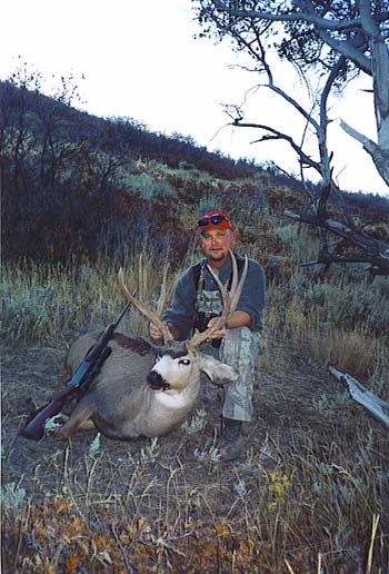 Mike&#039;s Central Utah buck. 11-10-2003n