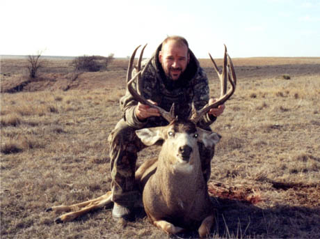 Caseys Kansas Mule Deer is a 6x7 with a 23&amp;quot; spread.