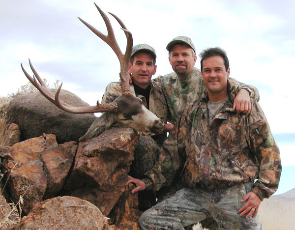 Muzzleloader hunt 12/09/06 scored 181 7/8 B &amp;amp; C. Hunters From left to right: Gene C., Roc C. &amp;amp; Joe C.