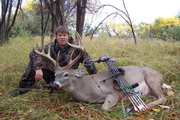 Wyatt Smith - Oct 6th 2008 Milk river Montana bow kill,  gross 157-1/8&amp;quot;