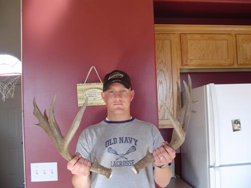 This is a picture of a matching pair of 6X7 sheds that I picked up in March 2004 in Northern Utah. The antlers have great mass a